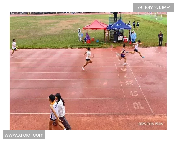 株洲市十八中勇夺全市中小学生田径运动会高中男人集体总分第一名